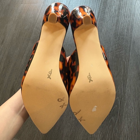 Tuckernuck Coconuts by Matisse Tortoise Shell Low Heel Miles Size 9 - Picture 4 of 5